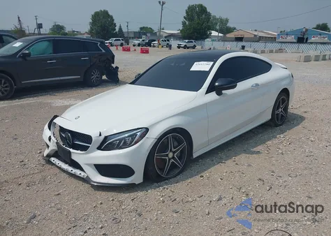 2017 Mercedes-Benz C 300 4Matic z USA, uszkodzony, nr VIN WDDWJ4KB8HF422089